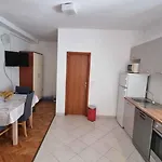 2 Apartment *